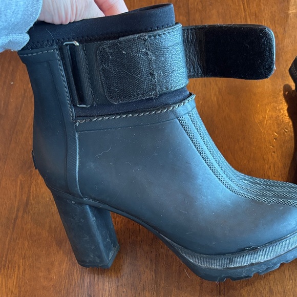 Sorel Medina Black Platform Rubber Waterproof Boots for Women - Picture 7 of 7